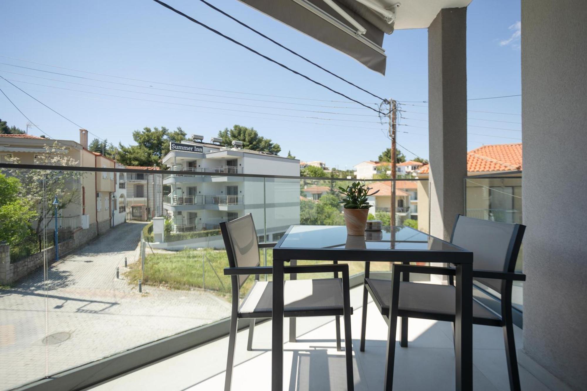 Avgerinos Apartments Полихроно Екстериор снимка