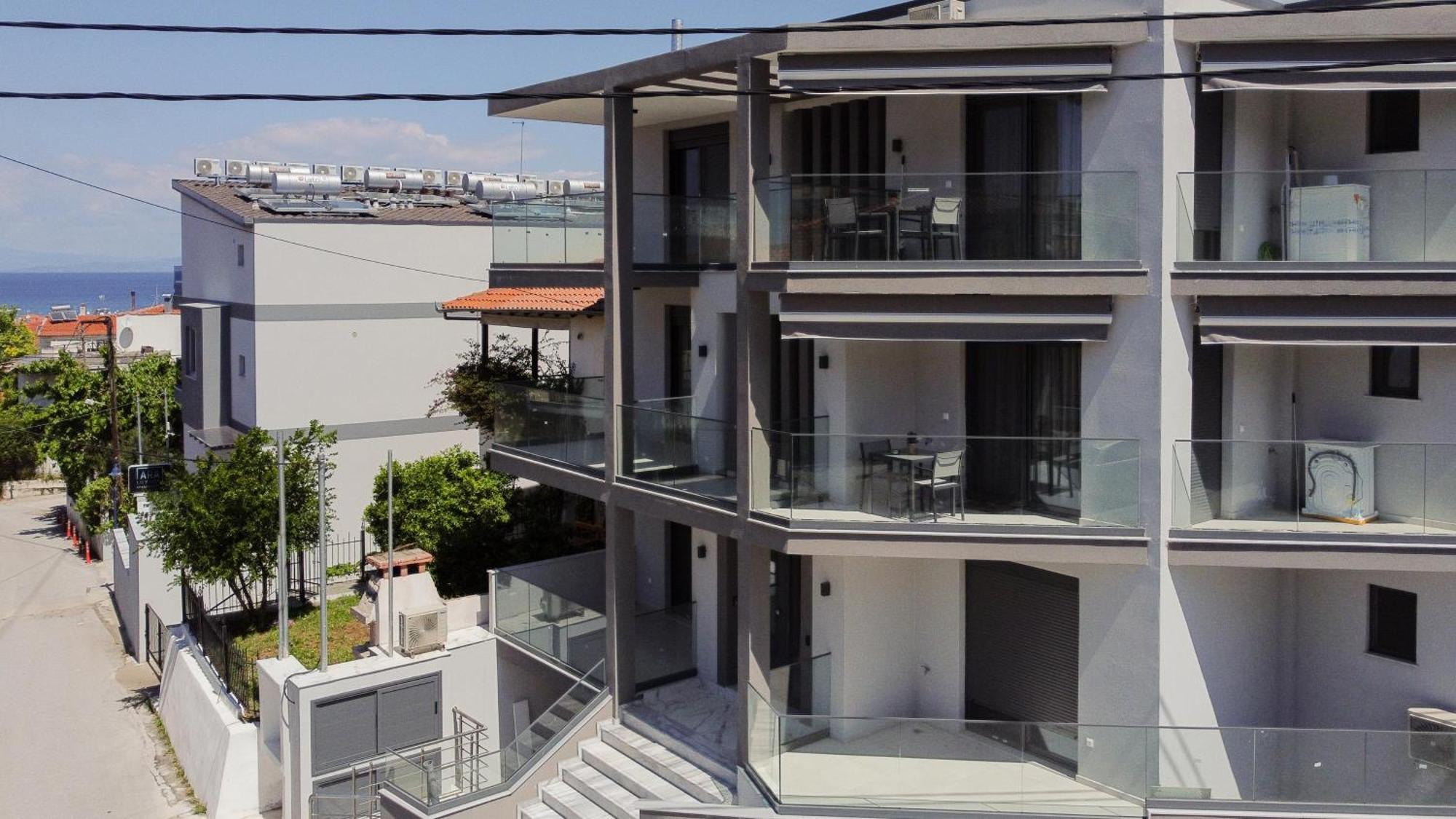 Avgerinos Apartments Полихроно Екстериор снимка