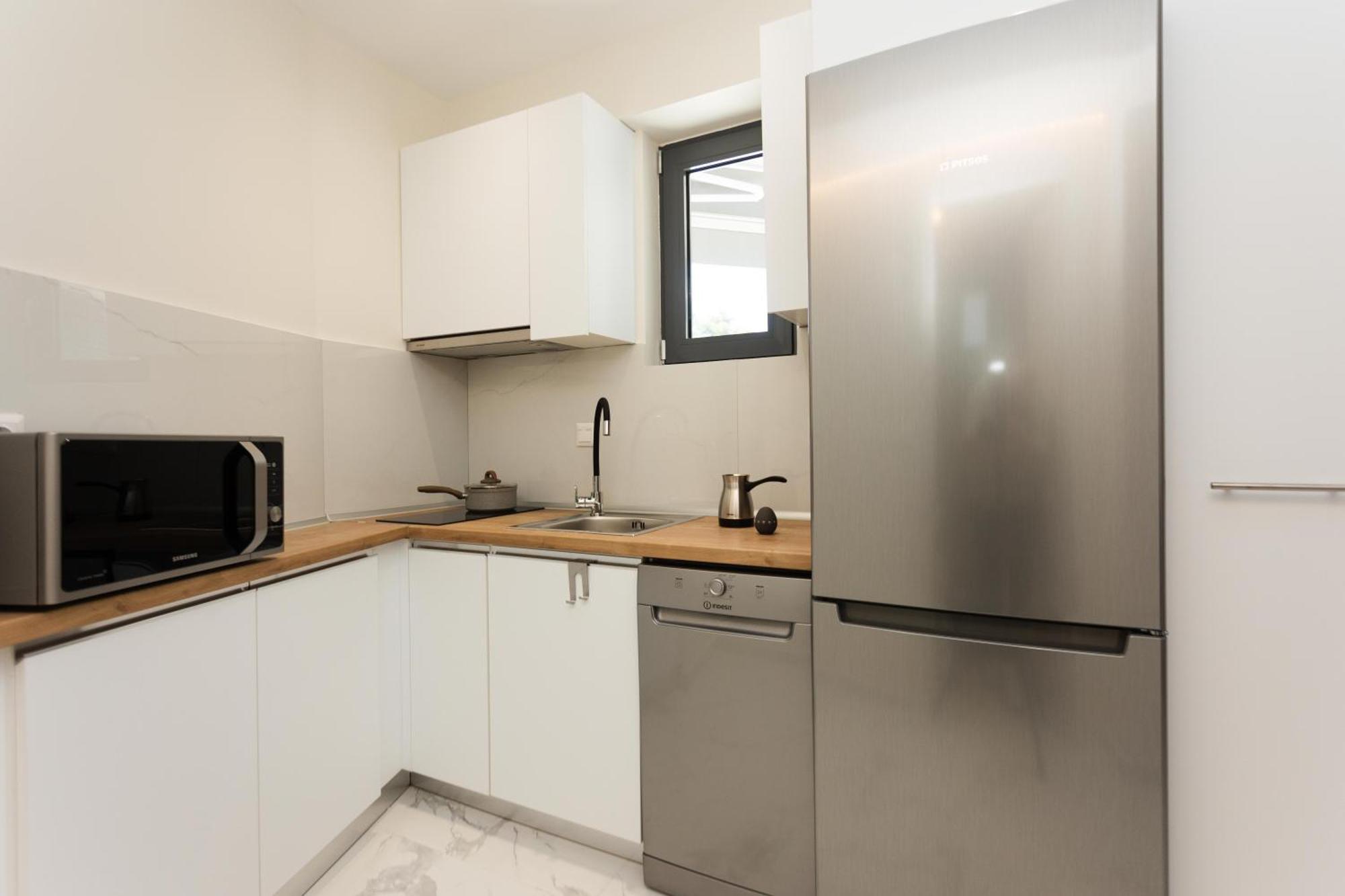 Avgerinos Apartments Полихроно Екстериор снимка