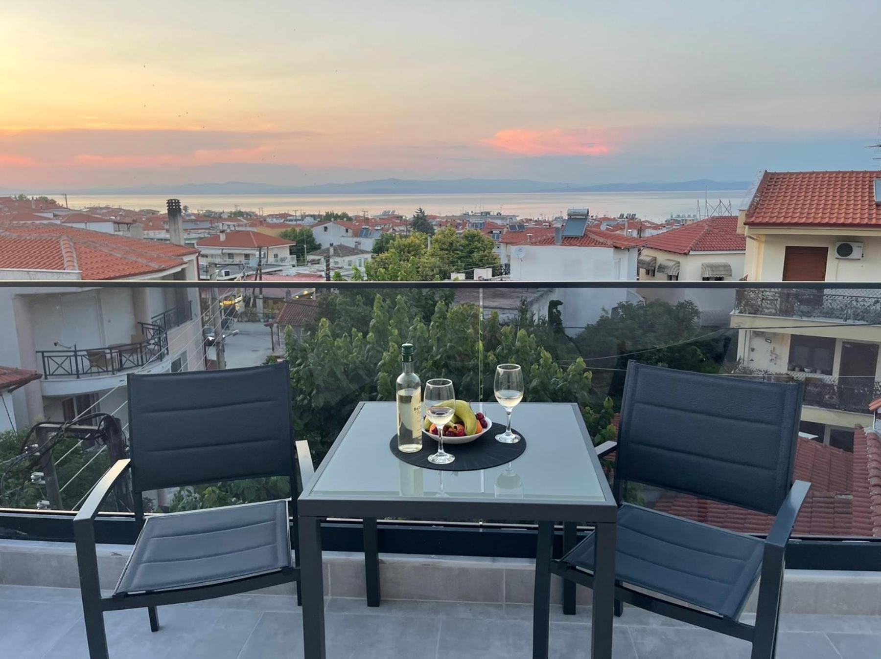 Avgerinos Apartments Полихроно Екстериор снимка