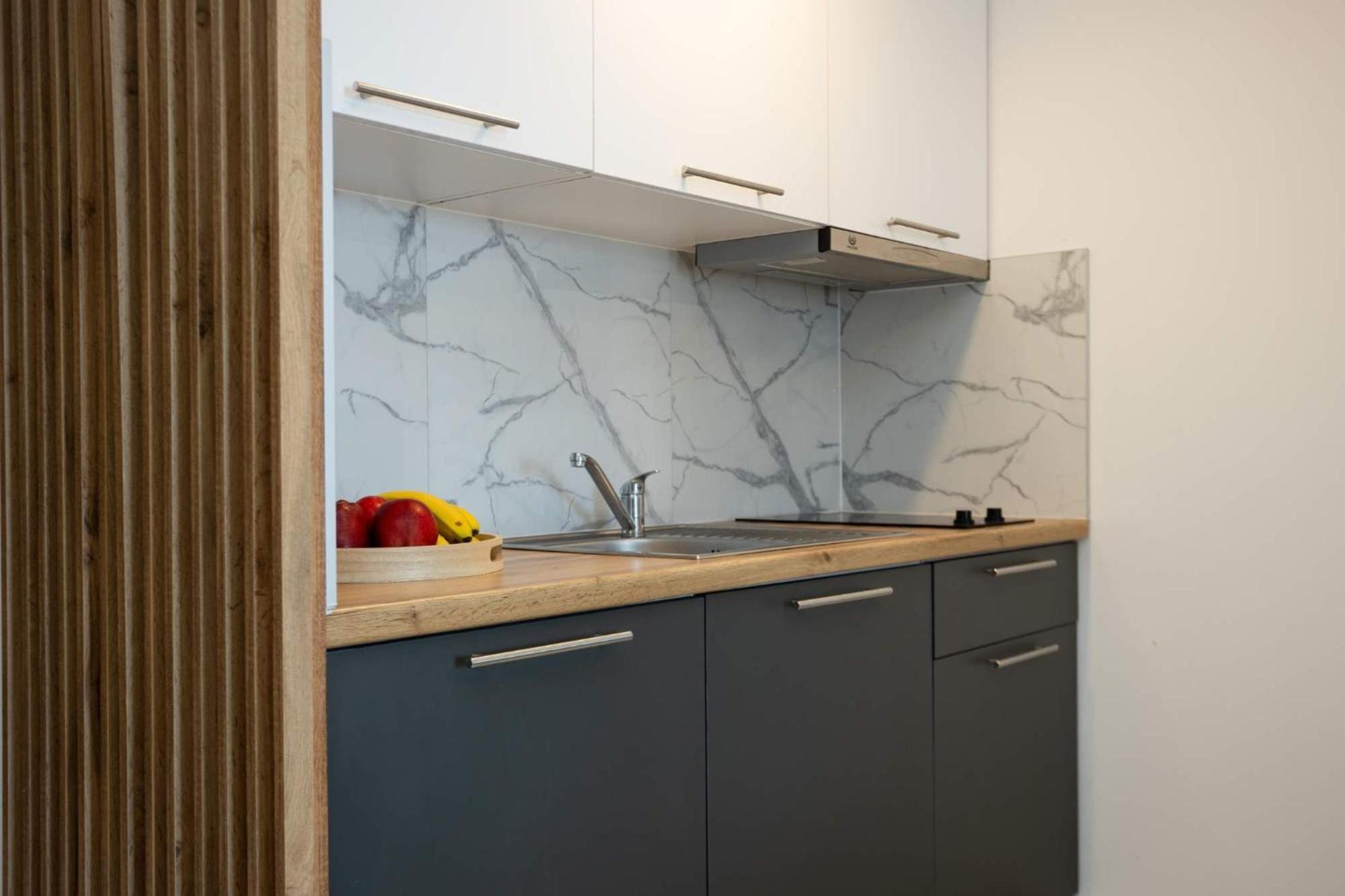 Avgerinos Apartments Полихроно Екстериор снимка