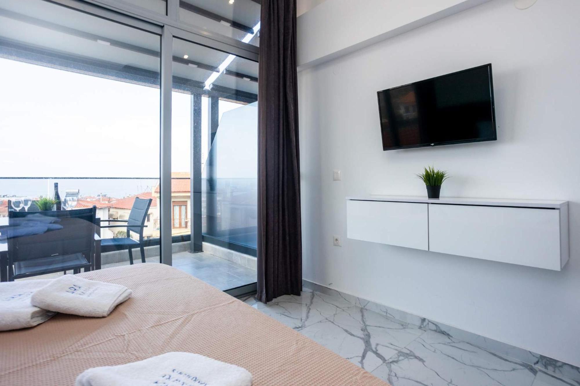 Avgerinos Apartments Полихроно Екстериор снимка