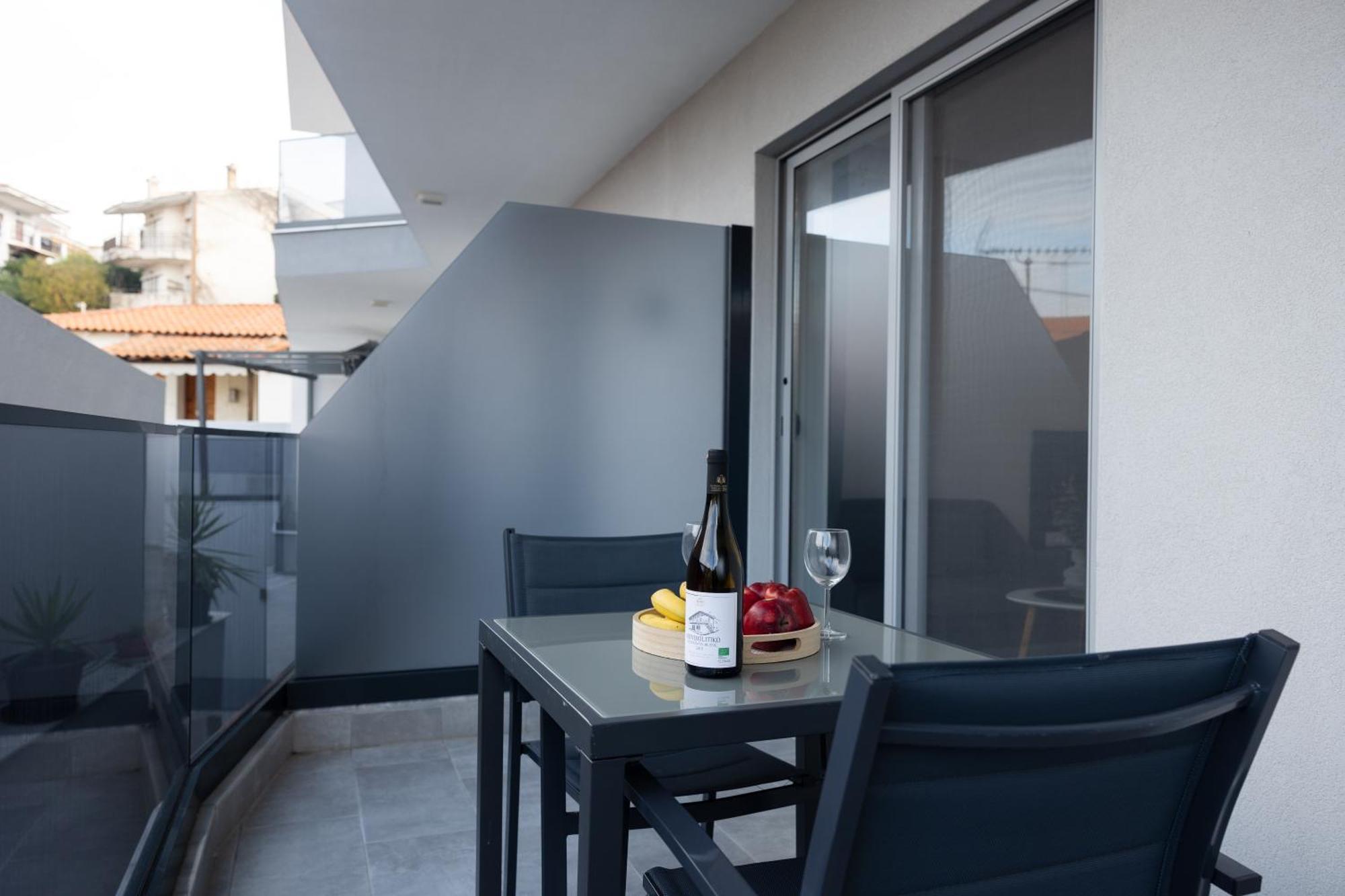 Avgerinos Apartments Полихроно Екстериор снимка