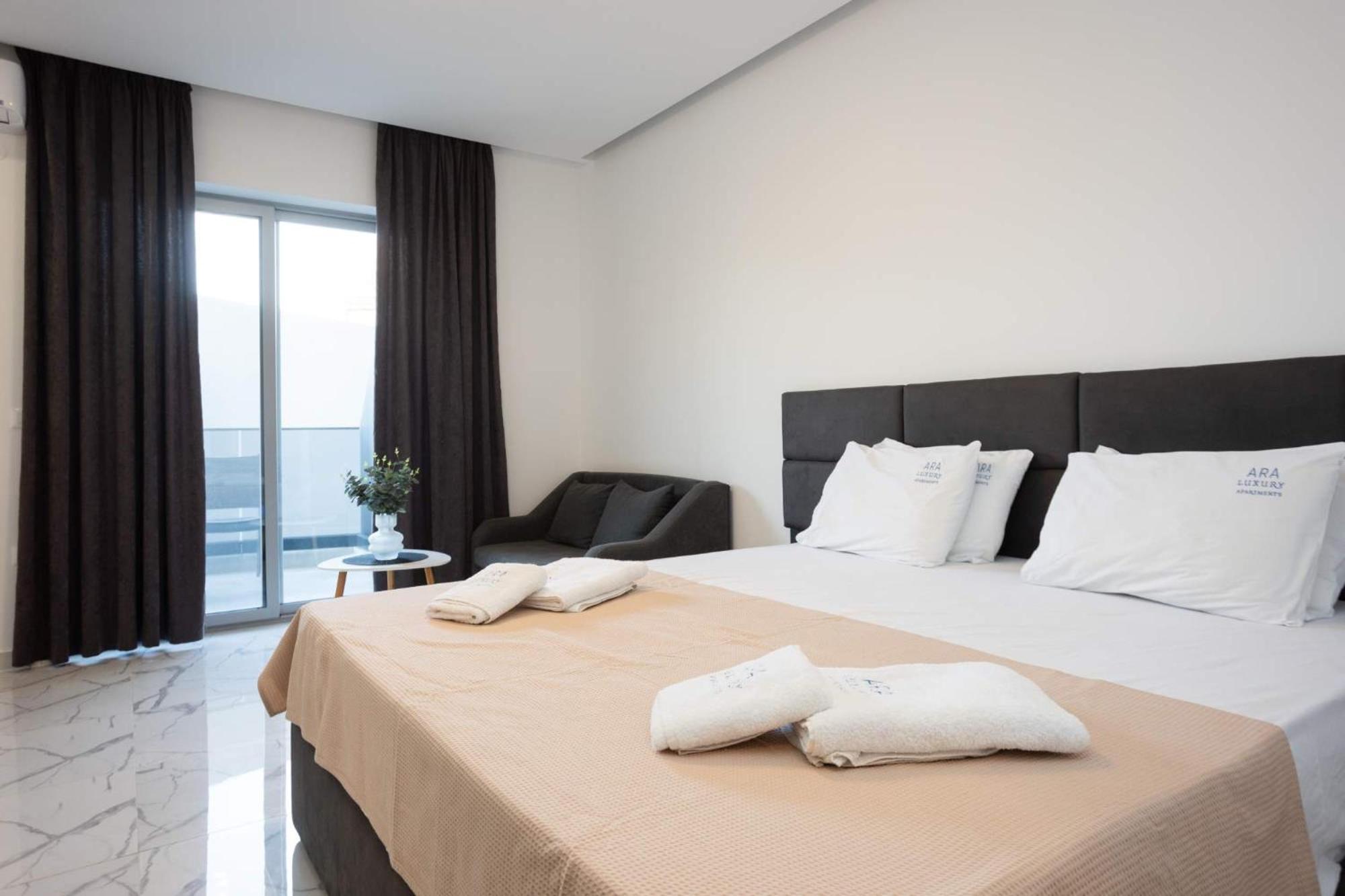 Avgerinos Apartments Полихроно Екстериор снимка